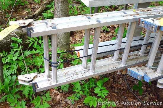 Werner Duty-master Type 1A extra heavy duty industrial extension ladder Model D1540-2. Total section
