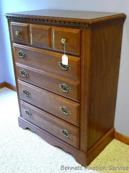 Broyhill four drawer dresser is in very good condition. Measures 44" high x 34" wide x 19" deep.