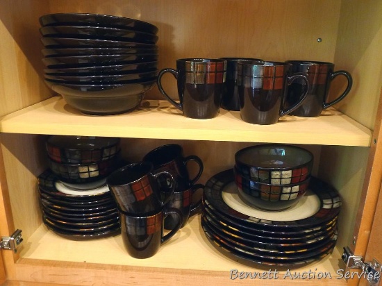 Pfaltzgraff Everyday dishes, Calico pattern. Set includes seven dinner plates, eight salad plates,