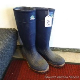 Northerner ladies mud boots are size 9. Made in USA.
