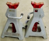Pair of Larin jack stands, 3 Ton capacity.