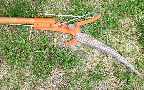Tree Top Pruner is about 7' to top of blade. Pole saw has 2 extensions.