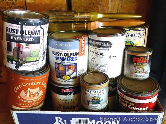 No Shipping. Full and partial containers of Hammered Rust-Oleum, Duravar Plus satin wood finish,