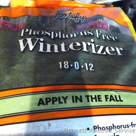 4 bags of Fortify Phosphorus Free Winterizer 18-0-12. Bags are 16 lbs.