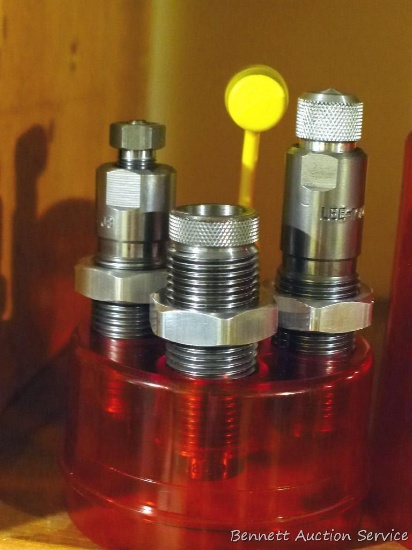 Lee 7mm/08 reloading die set.