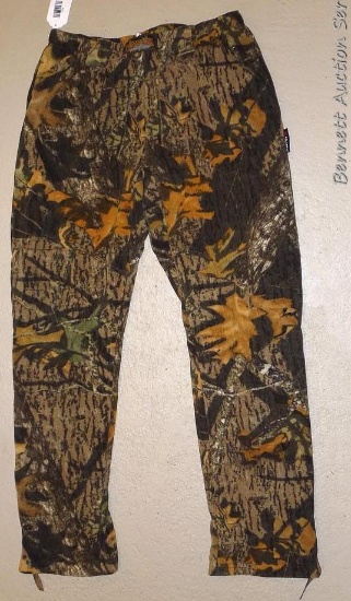 Scent Blok size M pant with fleece outer. Pants are in good condition.