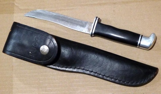 Buck 105 USA fixed blade knife with sheath. Knife is 9-1/4" long. Knife and sheath are in good