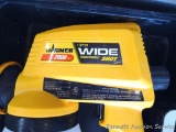 2000 psi Wagner Pro Duty Power Painter with manual and case. Series 0285116 painter comes with hose.