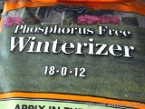 4 bags of Fortify Phosphorus Free Winterizer 18-0-12. Bags are 16 lbs and cover 5,ooo square feet.