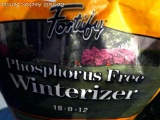 4 bags of Fortify Phosphorus Free Winterizer 18-0-12. Bags are 16 lbs and cover 5,ooo square feet.