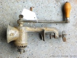 Universal No 2 meat grinder was made in the USA. Measures approx 11