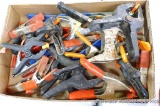 Lots of plastic and metal spring clamps up to 9