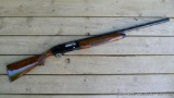 Stoger Luger 12 gauge shotgun has a 3