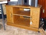 Small entertainment stand measures 36