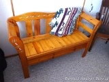 4' wide entry bench has a lifting seat for extra storage. Bench is sturdy and in good shape. Comes
