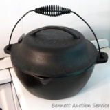 Cooks cast iron Dutch oven is 12
