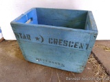 Vintage beverage bottle box from Star Crescent of Waupun, Wis.