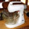 Sunbeam Mixmaster electric mixer with 2 bowls, largest is 9