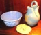 Ceramic toad, bowl with leaves, and vase with turtles by Irene Gimeno. All in good condition. Vase