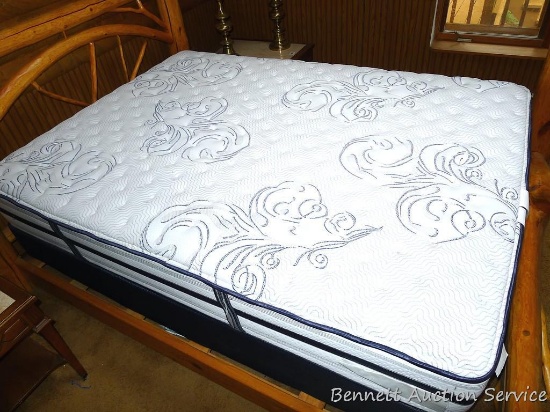 Queen sized Beautyrest mattress and box spring was made in 2016. In very good condition.