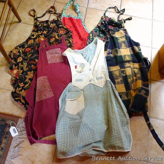 Six aprons for grilling or working in the kitchen. An apron for every occasion.
