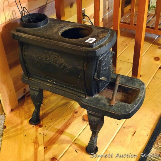Hero No 18 cast iron stove is about 26" x 15" x 22". Cute little stove.