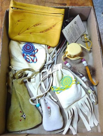 Huron Indian leathercraft pouch is 5" across and still has tags; other leather beaded pouches and
