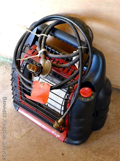 Mr. Heater propane gas heater will ship without the two side cylinders. Comes with two hoses; model