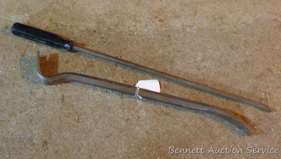 24" heavy duty pry bar; Enderes Tools pry bar.