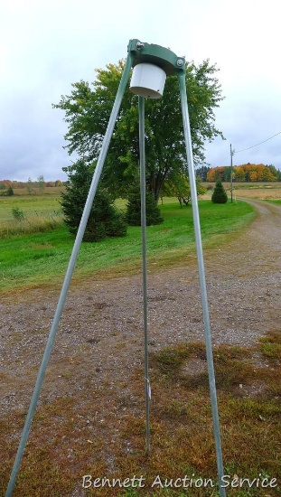 Aluminum tripod for hanging a deer feeder, has 90" legs.