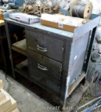 Sturdy Fere workbench has three lockable drawers. Measures 36