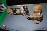 Ball hitch with 2