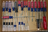 Nice set of Craftsman screwdrivers. Longest is 11-3/4