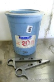 Aerobait bait bucket with styrofoam liner, measures 13