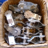 Ratcheting fence wire tensioners, I think there are 21 pieces in box.