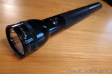LED Mag-Lite 5 D-Cell flashlight with adjustable focus. Works.