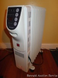 Honeywell space heater power up and seems to work fine. Warmed up as I checked it over. Unit