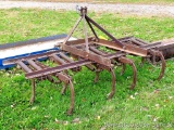 Three-point spring loaded cultivator/chisel plow has category 3 pins and measures 86