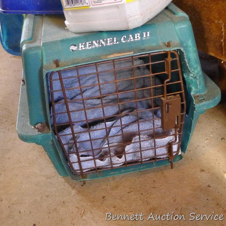Kennel Cab II pet carrier is 14 x 12 x 22 Van Proxibid