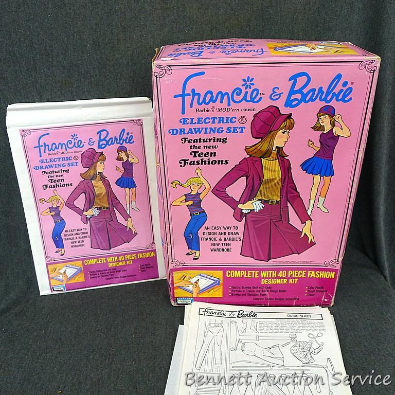 Francie and Barbie Electric Drawing Set Featuring New Teen