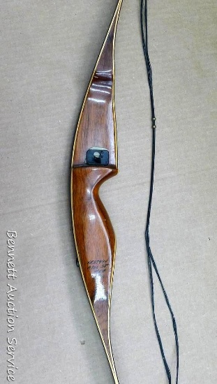 Featured image of post Bear Glass Powered Grizzly Recurve Bow / I am wondering the value.it is: