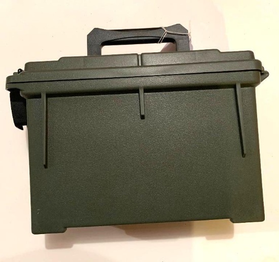 Plastic Ammo Box; commercial plastic; waterproof; excellent condition; ammo/fishing box; Seal in