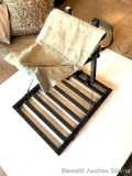 Big Buck Aluminum Tree Stand for hunting, chain or strap on, folding canvas seat and 18