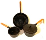 Cast-Iron Set of 4 pieces with removable handles; one 10