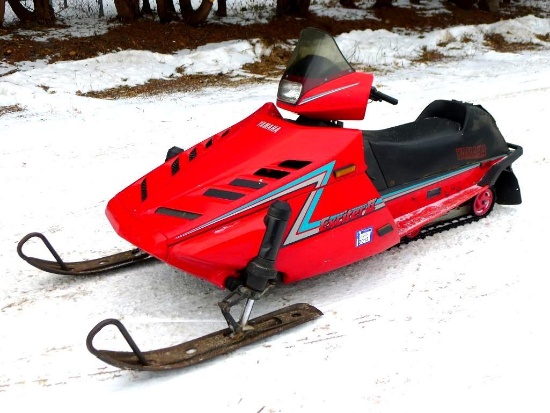 1991 Yamaha Exciter II snowmobile with EX570 twin cylinder engine. Starts easily and runs well.
