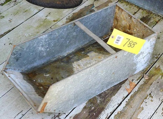 Really cool galvanized bin would look great with some tulips laid in it. Measures about 26" x 12" x