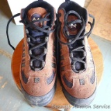 Nevado mostly leather upper hiking shoes size 10-1/2 in very good condition.