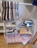 Black & Decker Gizmo 3in1 iron; GE steam & dry iron, heats; NIP laundry bags; plastic hangers, metal