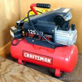 Craftsman 3 gallon 1 hp 125 psi air compressor runs and cycles.