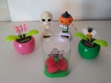 Five cute solar wobble decorations. They were all working when the sun was out. Largest is 4-1/4